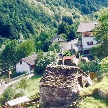 Rifugio Degli Scalatori ゲストハウス